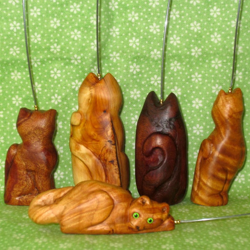 Cat hooks back, group 1